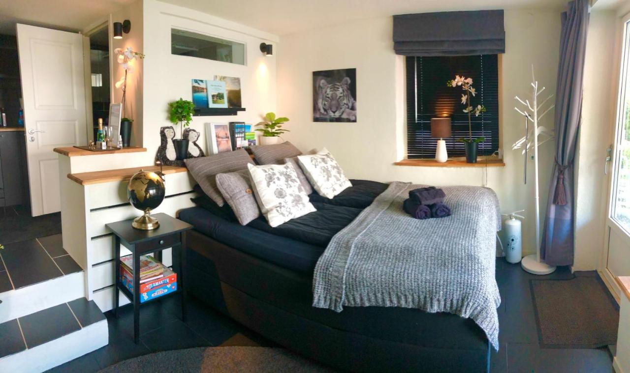Lovely Studio Apartment Seaview & Private Sauna Lerum Extérieur photo