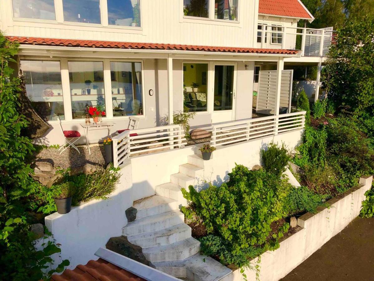 Lovely Studio Apartment Seaview & Private Sauna Lerum Extérieur photo
