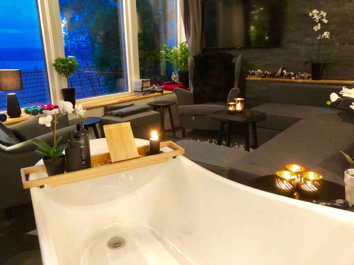 Lovely Studio Apartment Seaview & Private Sauna Lerum Extérieur photo